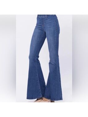 NWOT Judy Blue flare fit denim blue jeans medium wash size 7/28